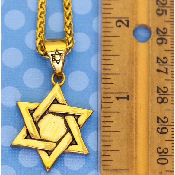 Gold and Black Star Pendant Necklace - Picture 3 of 3